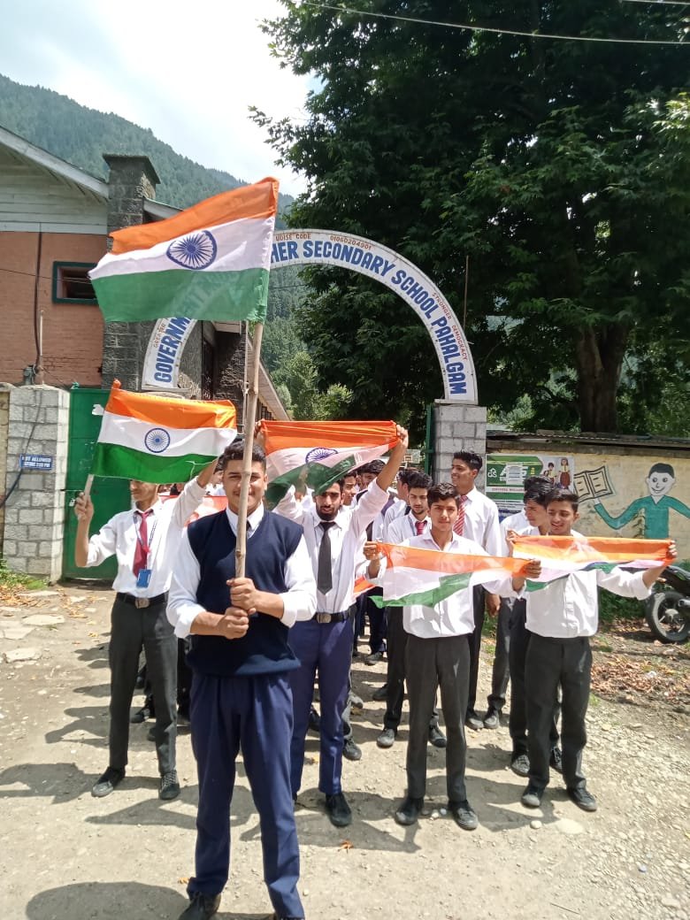 Students in Kashmir